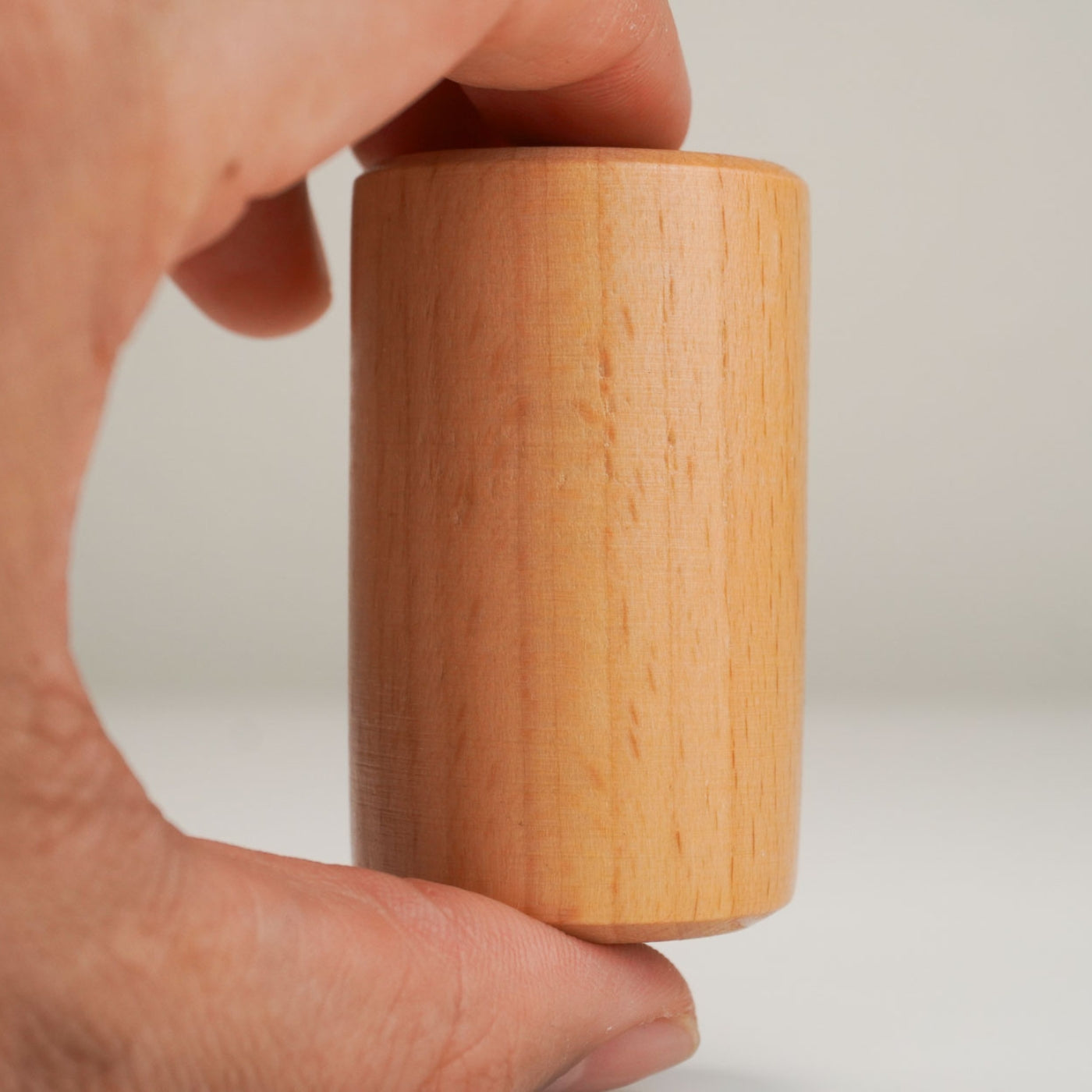Handgefertigter Shaker aus hellem Holz - Small